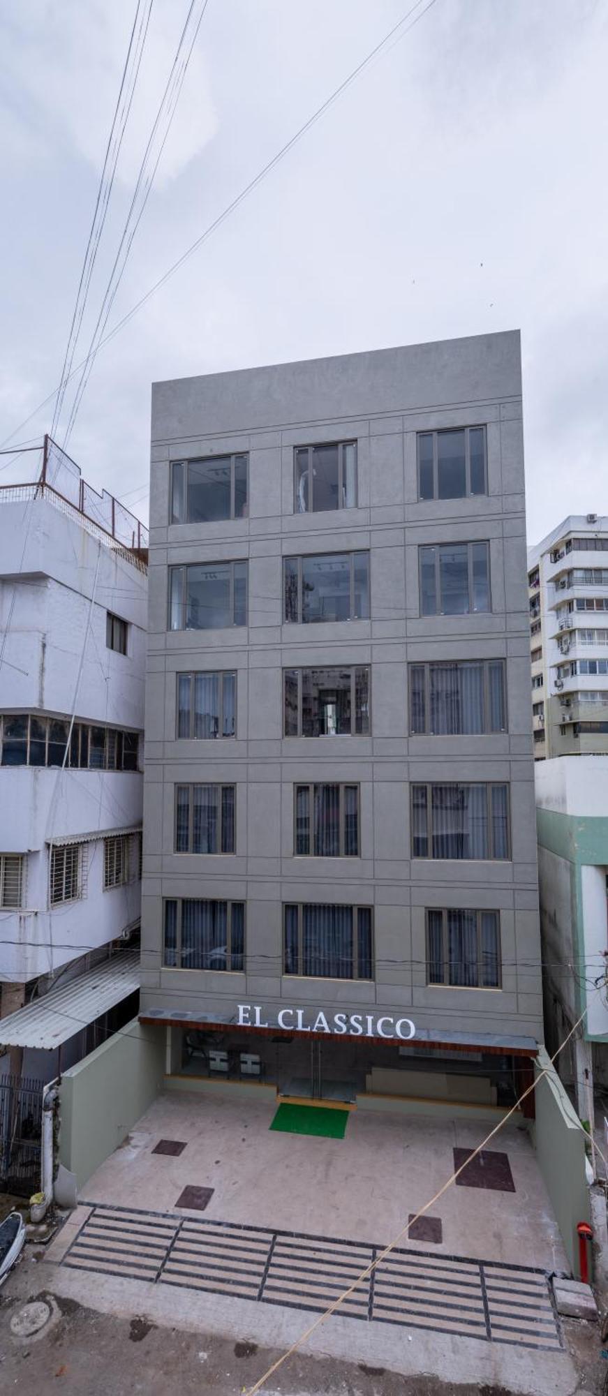 Hotel El Classico Rajkot Exterior photo